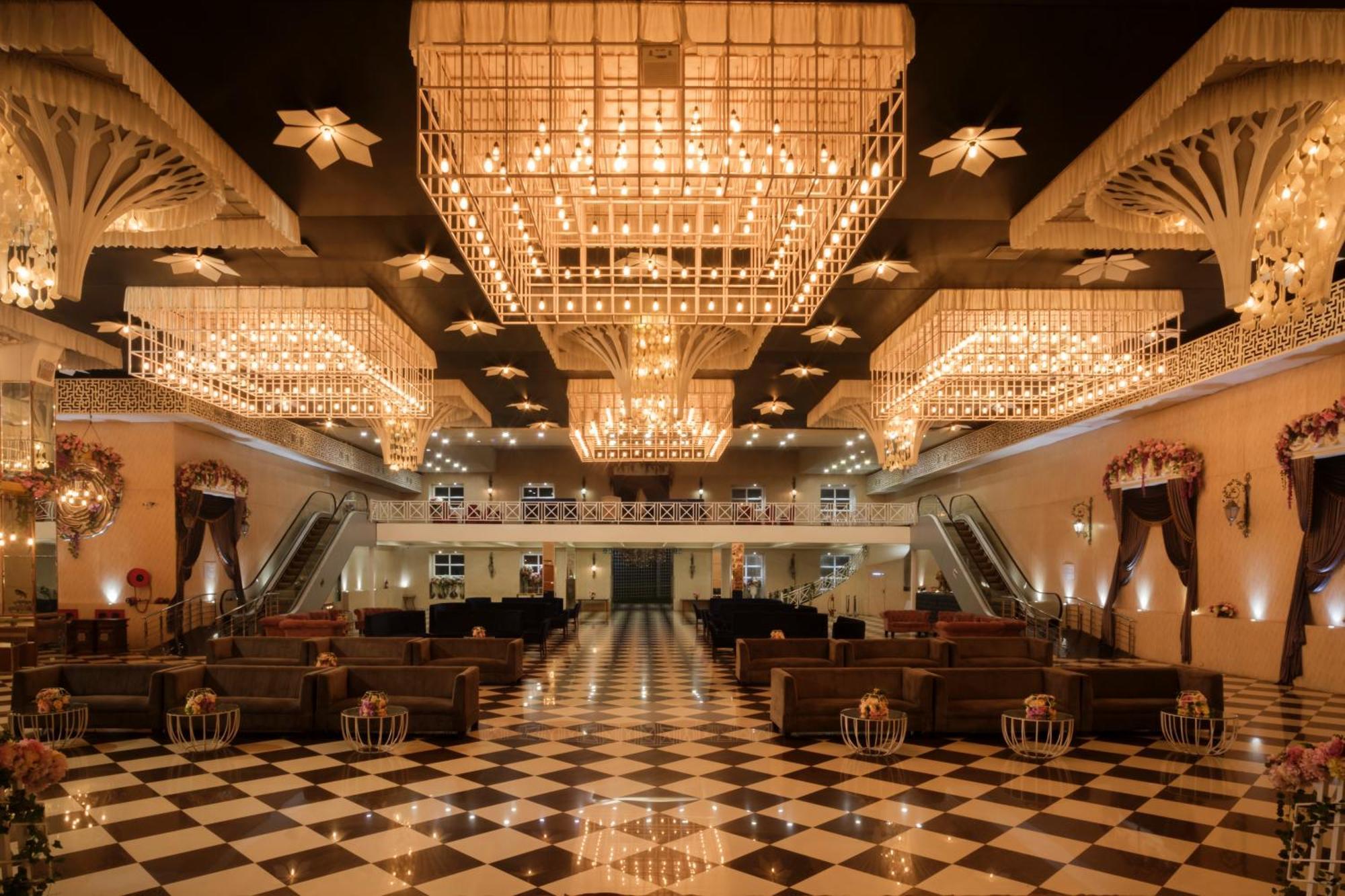 Udman Hotel Grander Noida Exterior foto